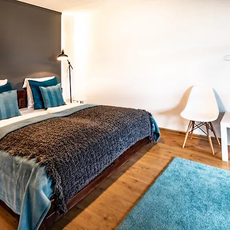 Boutique Rech 3*
